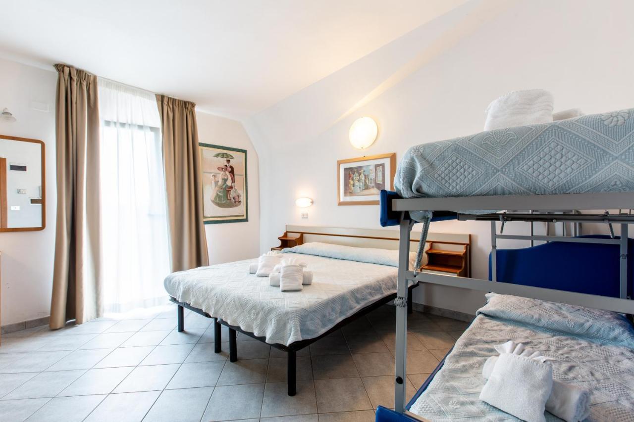 Hotel Jole San Mauro Mare Ngoại thất bức ảnh