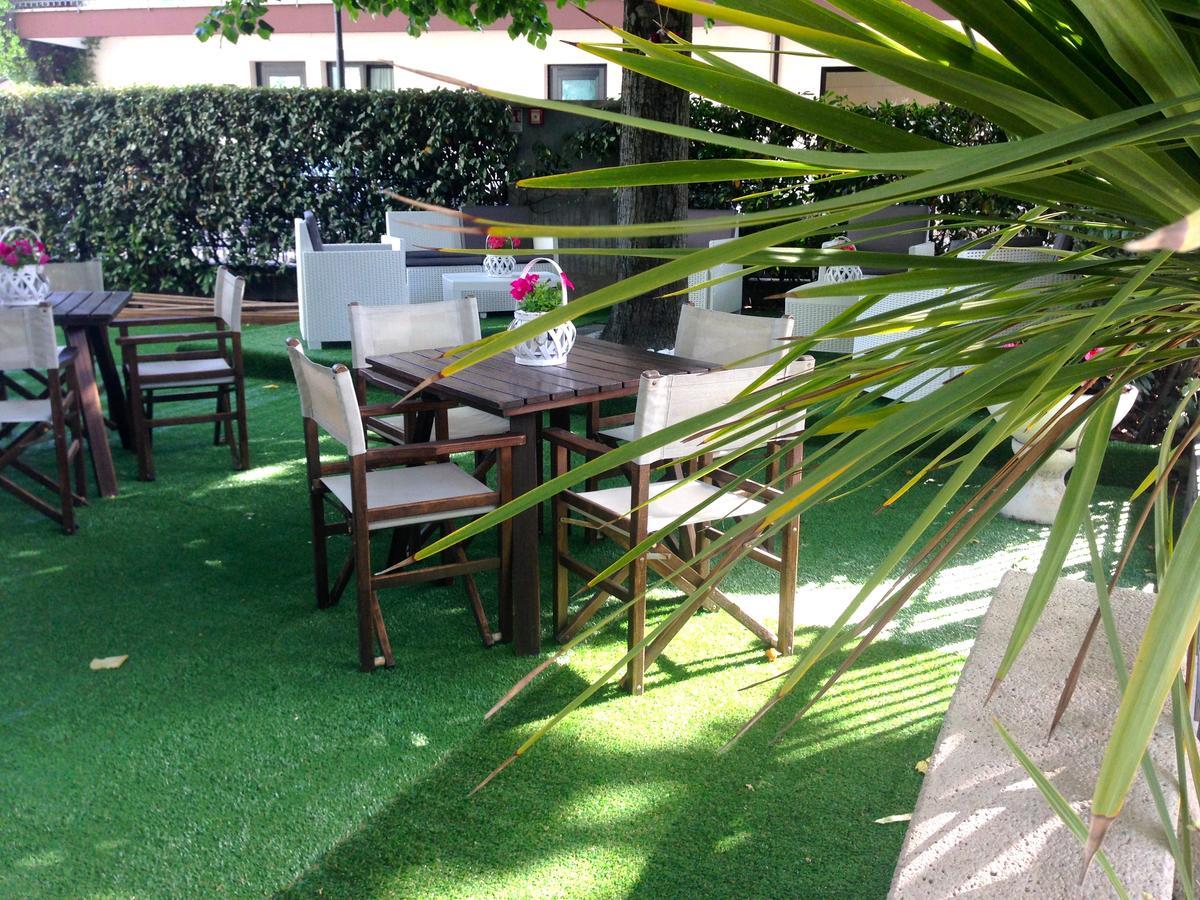 Hotel Jole San Mauro Mare Ngoại thất bức ảnh