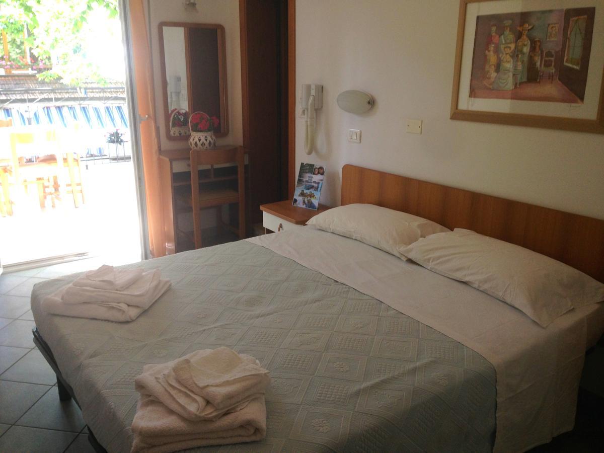 Hotel Jole San Mauro Mare Ngoại thất bức ảnh